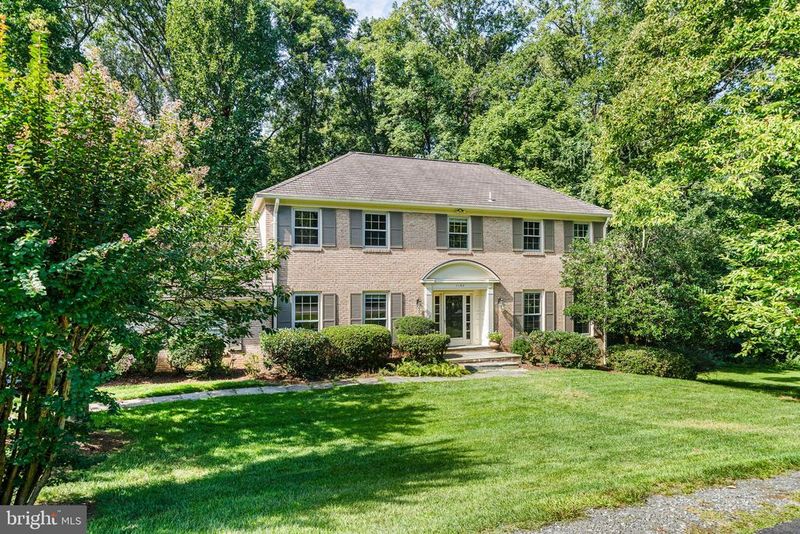 1160 Old Gate Ct, Mclean, VA 22102