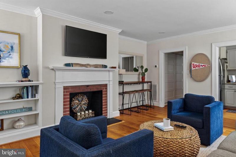 31 College Ave, Annapolis, MD 21401