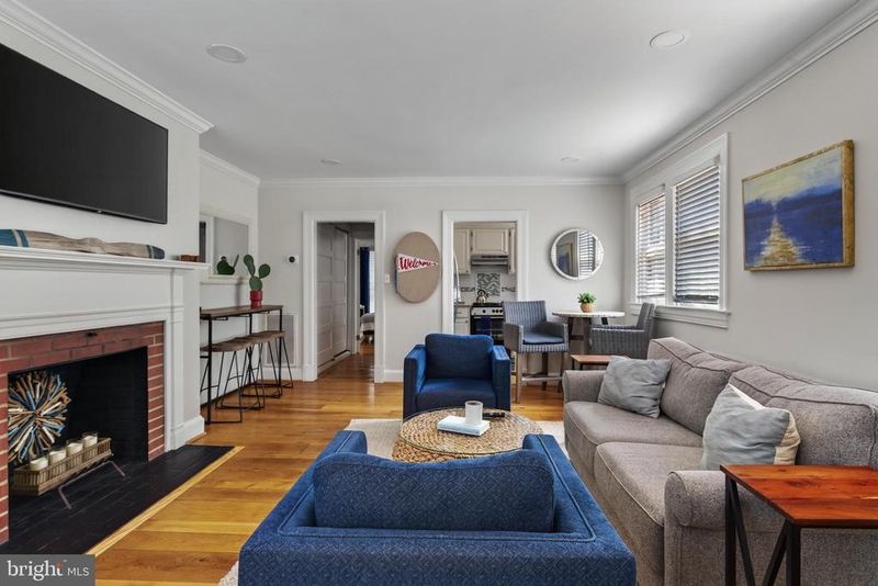 31 College Ave, Annapolis, MD 21401