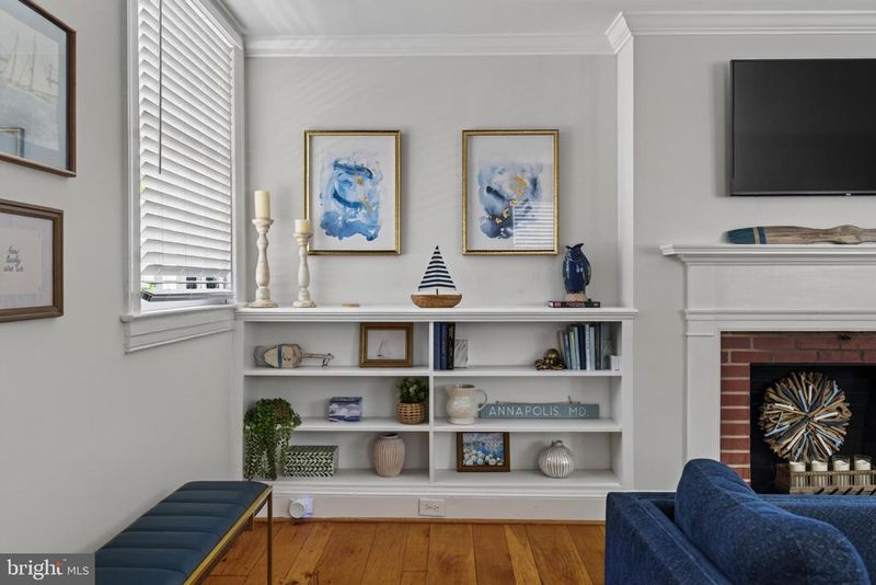 31 College Ave, Annapolis, MD 21401