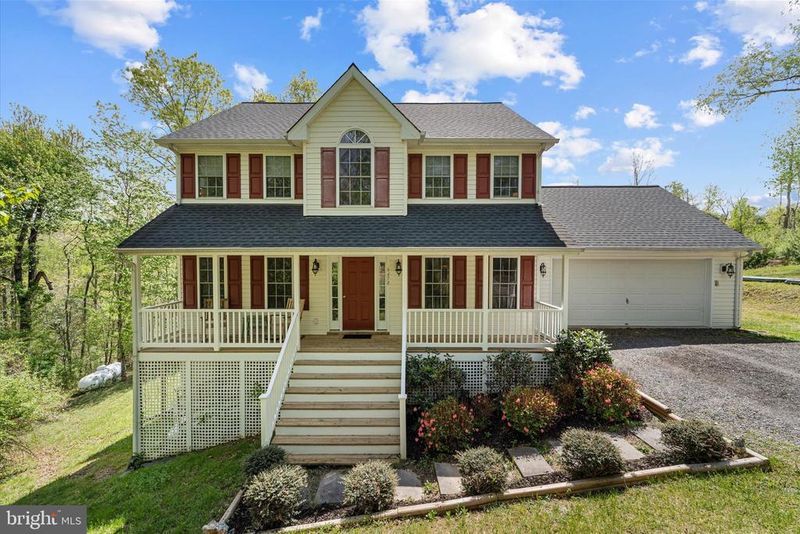 6678 Turning Ln, Marshall, VA 20115