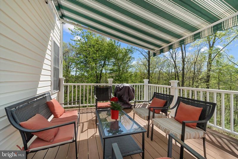 6678 Turning Ln, Marshall, VA 20115