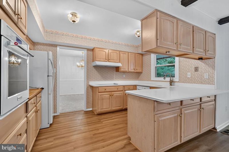 8798 Oxwell Ln, Laurel, MD 20708