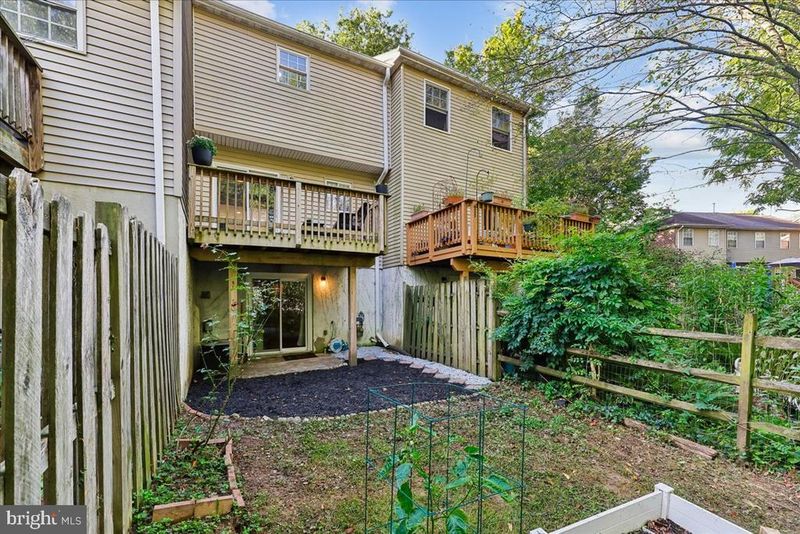 13549 Deerwater Dr #7-B, Germantown, MD 20874