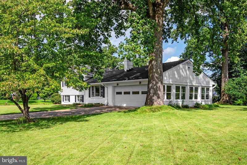 5214 Heming Ave, Springfield, VA 22151