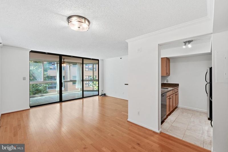 1024 N Utah St N #324, Arlington, VA 22201