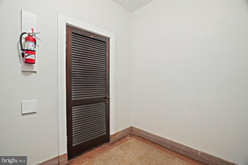 3018 Porter St NW #201, Washington, DC 20008
