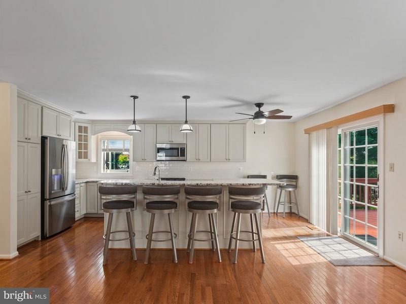 2717 Price Rd, Crofton, MD 21114