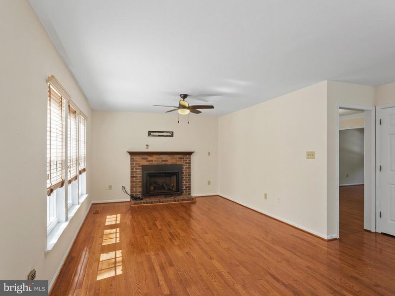 2717 Price Rd, Crofton, MD 21114