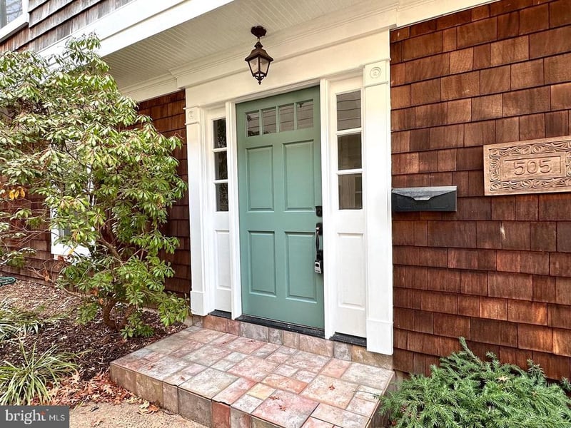 505 Carlisle Dr, Alexandria, VA 22301