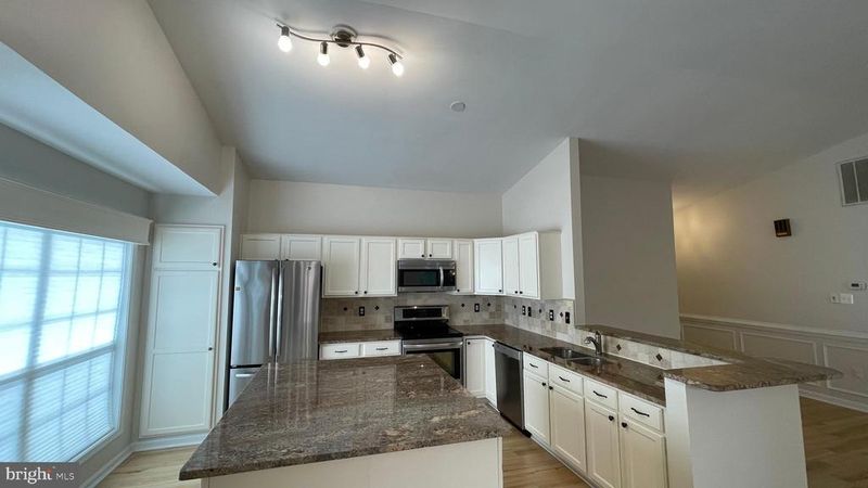 8 Taber Ct, Stafford, VA 22556