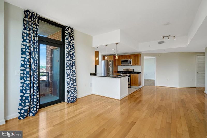 2451 Midtown Ave #1319, Alexandria, VA 22303
