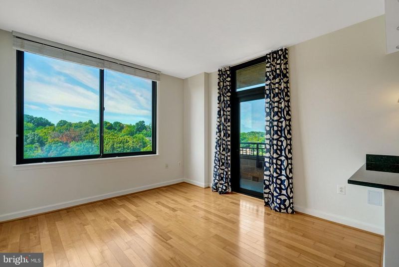 2451 Midtown Ave #1319, Alexandria, VA 22303