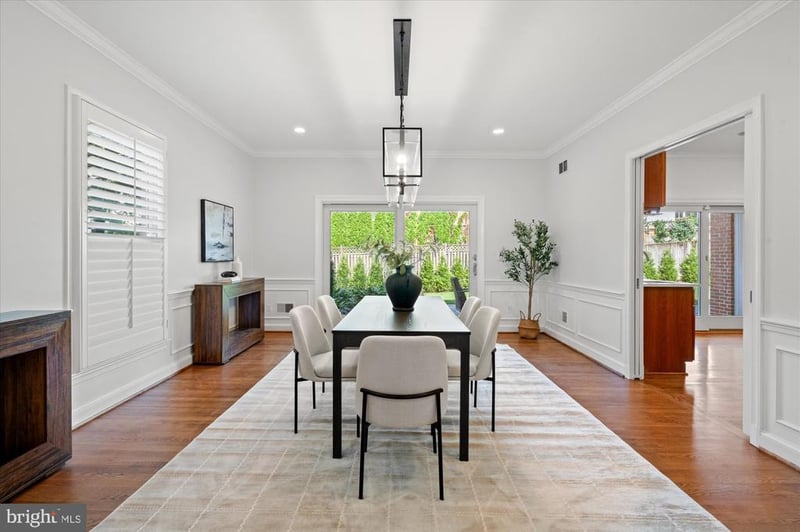 5111 Yuma Pl NW, Washington, DC 20016