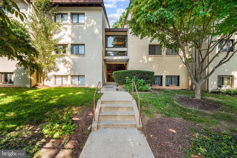 5715 Harpers Farm Rd #C, Columbia, MD 21044