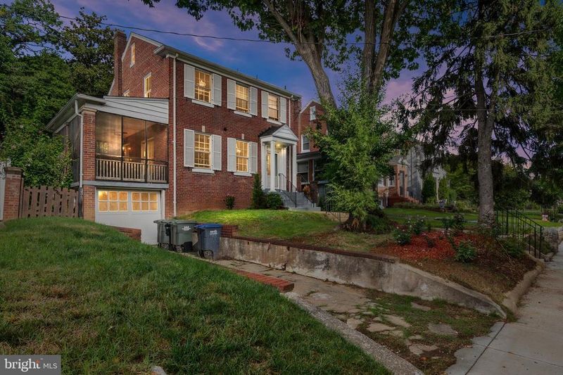 4024 20th St NE, Washington, DC 20018