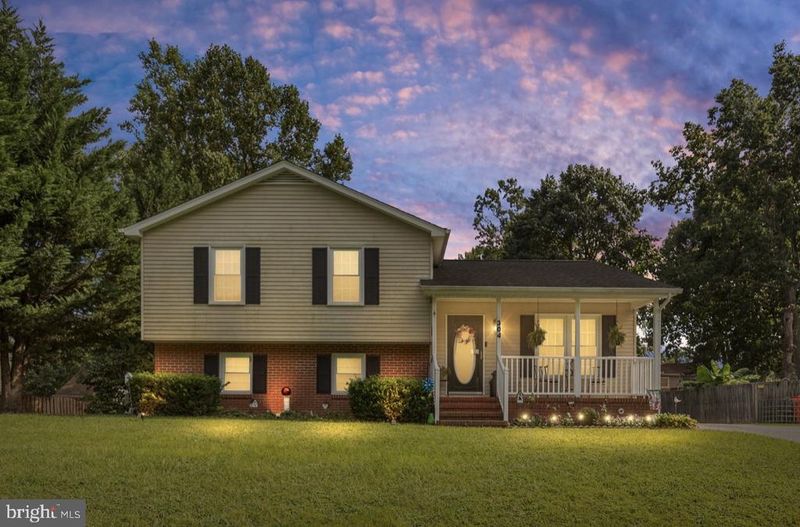 304 Bowen Dr, Fredericksburg, VA 22407