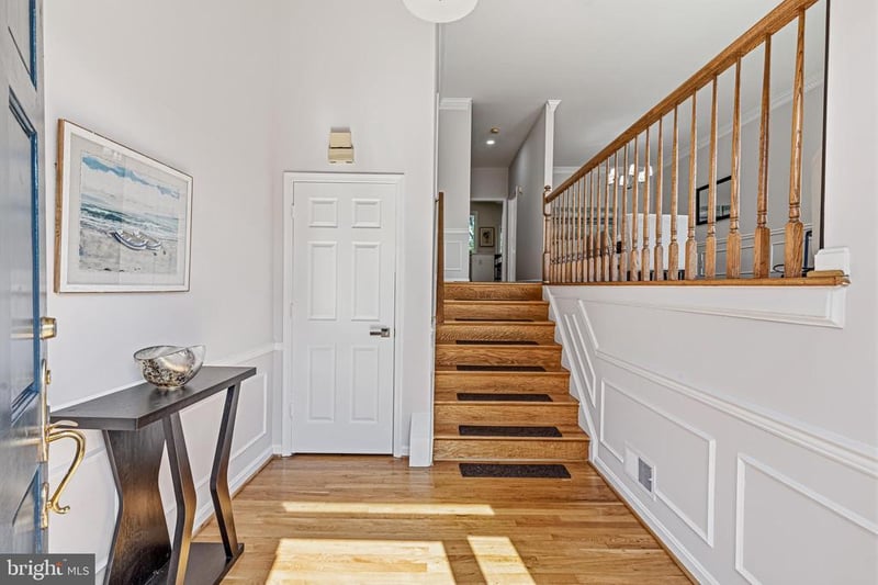 2067 Van Tuyl Pl, Falls Church, VA 22043
