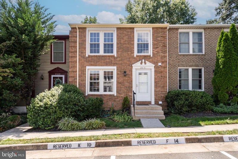 8031 Tyson Oaks Cir, Vienna, VA 22182