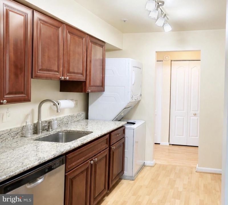 8605 Falls Run Rd NE #E, Ellicott City, MD 21043