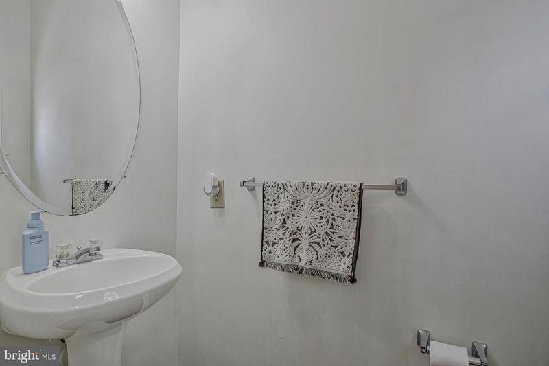 1210 Needham Ct, Crofton, MD 21114