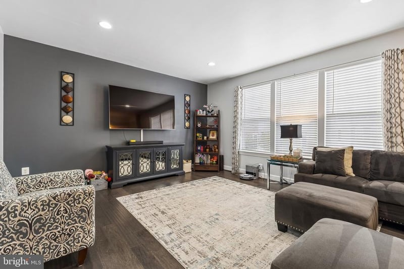 16655 Danridge Manor Dr, Woodbridge, VA 22191