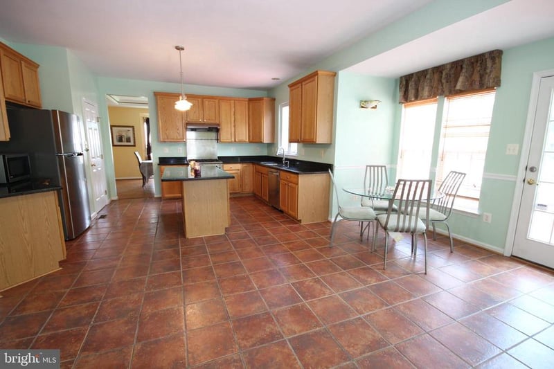 18537 Reliant Dr, Gaithersburg, MD 20879