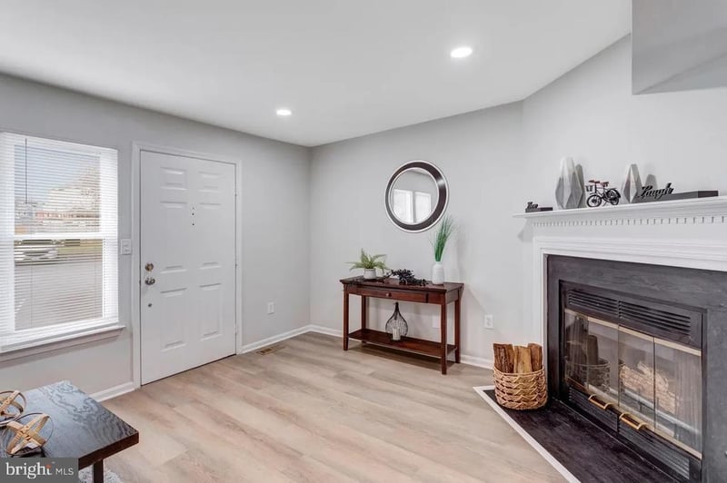 15352 Gunsmith Ter, Woodbridge, VA 22191