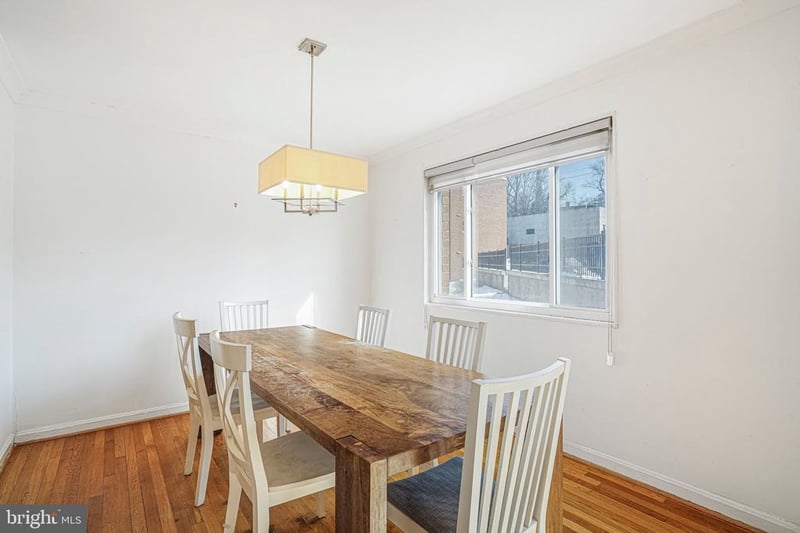 95 E Wayne Ave #209, Silver Spring, MD 20901