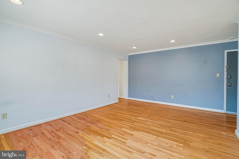 95 E Wayne Ave #209, Silver Spring, MD 20901
