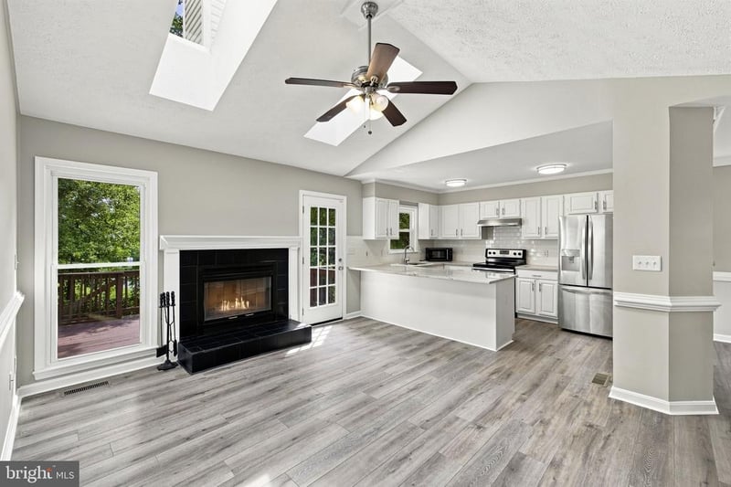 1235 Aquia Dr, Stafford, VA 22554