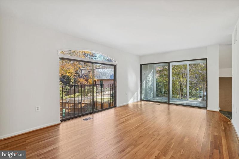 10855 Deborah Dr, Potomac, MD 20854