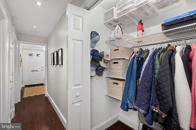 3291 Sutton Pl NW #D, Washington, DC 20016
