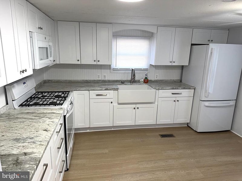 8049 Veterans Hw #59, Millersville, MD 21108