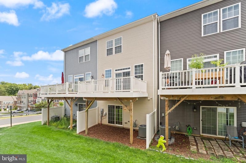 6002 Camerons Ferry Dr, Haymarket, VA 20169