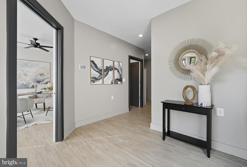 8215 River Rd, Bethesda, MD 20817