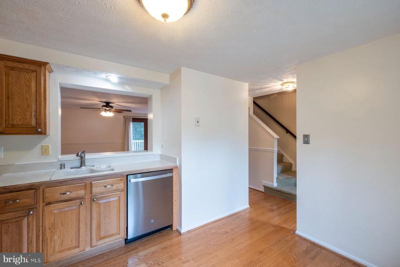 7510 Summer Blossom Ln SW, Columbia, MD 21046