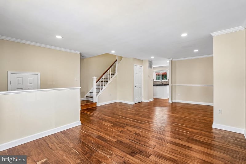 6777 Jenny Leigh Ct, Centreville, VA 20121