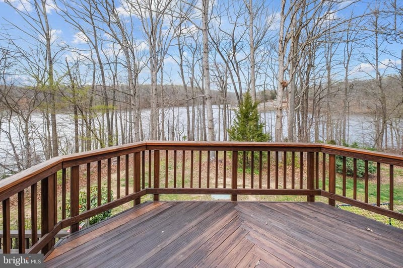 11513 Hill Meade Ln, Woodbridge, VA 22192