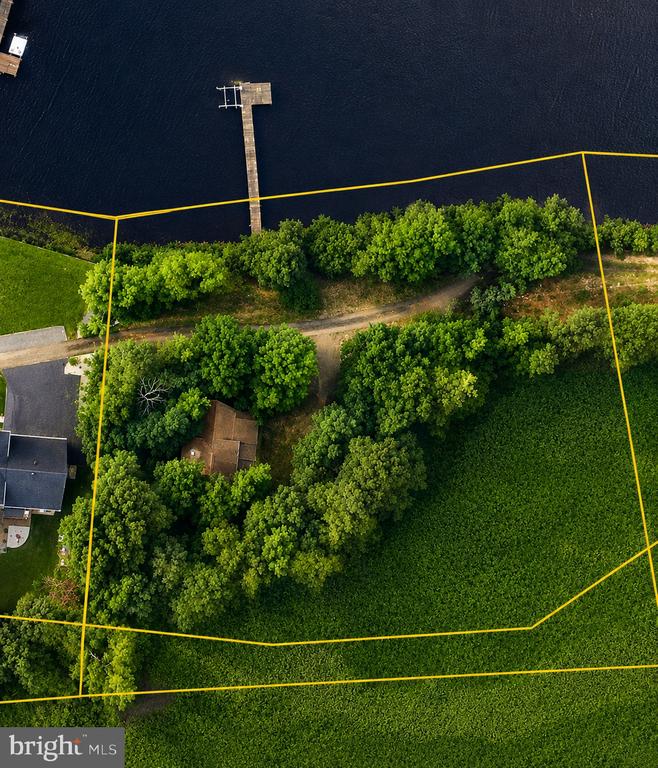 454 Wood Landing Rd, Fredericksburg, VA 22405