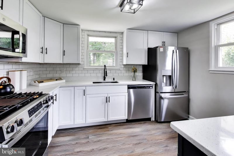 4401 Kentmore Dr, Woodbridge, VA 22193