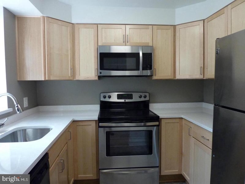 4808 29th St S #B1, Arlington, VA 22206