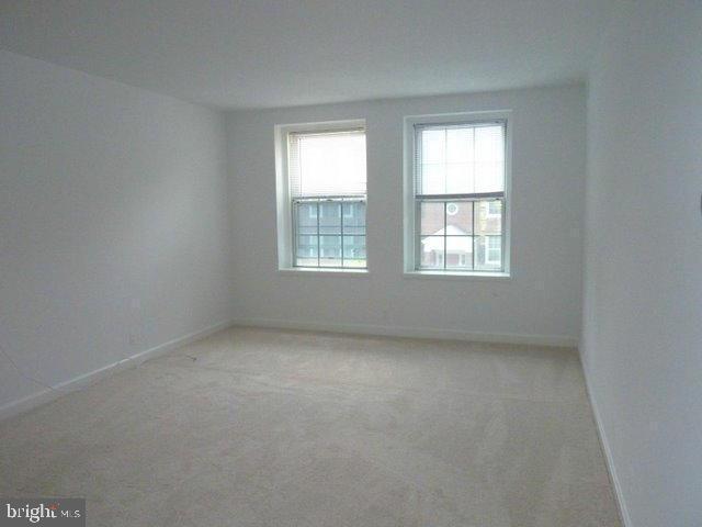 4808 29th St S #B1, Arlington, VA 22206