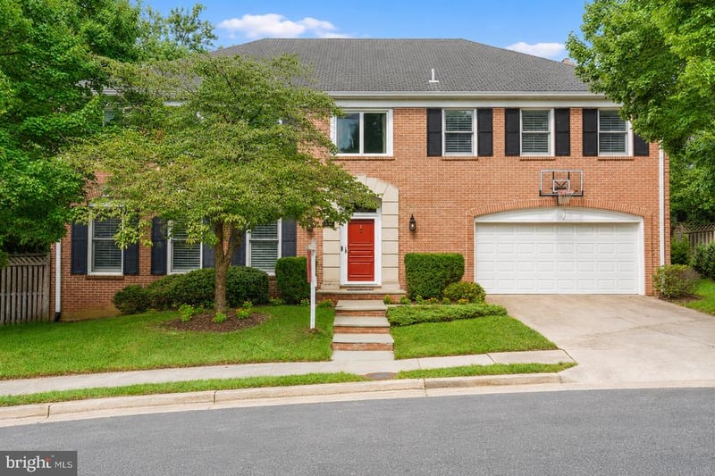 5111 Yuma Pl NW, Washington, DC 20016