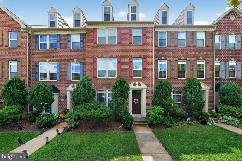3707 Commodore Joshua Barney Dr NE, Washington, DC 20018