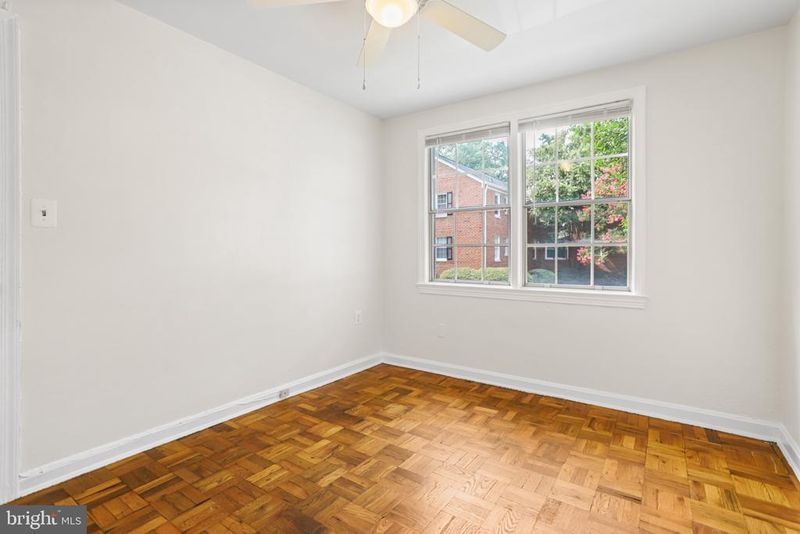 6706 W Wakefield Dr #A2, Alexandria, VA 22307