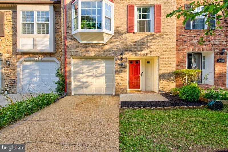 10317 Broom Ln, Lanham, MD 20706