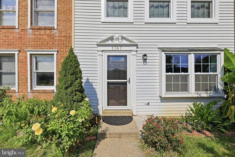 1747 Hillmeade Sq, Frederick, MD 21702