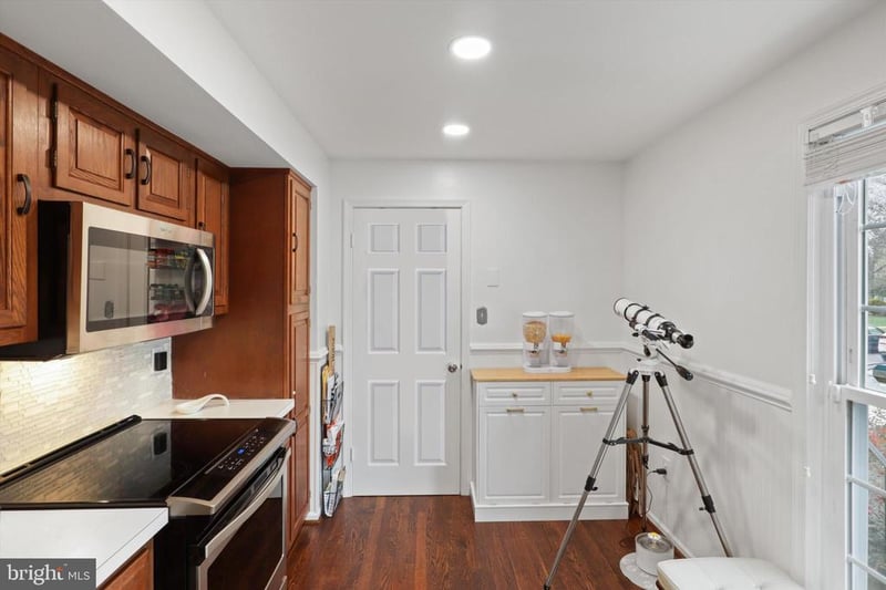 7010 Leestone St, Springfield, VA 22151