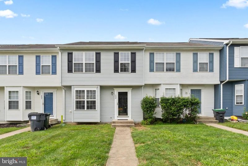 209 Ilona Ct, Stafford, VA 22554